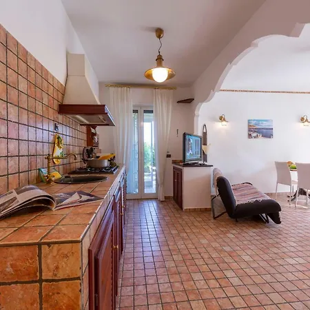 Casa Dei Limoni Apartment *